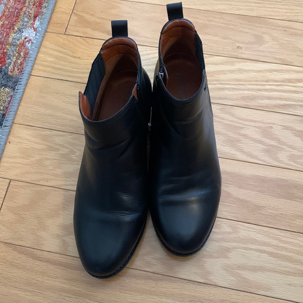 Vionic waterproof ankle books